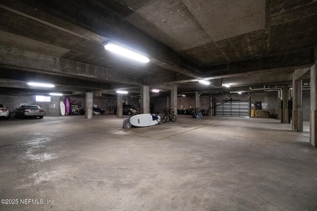 Building Photo - 601 1st St S