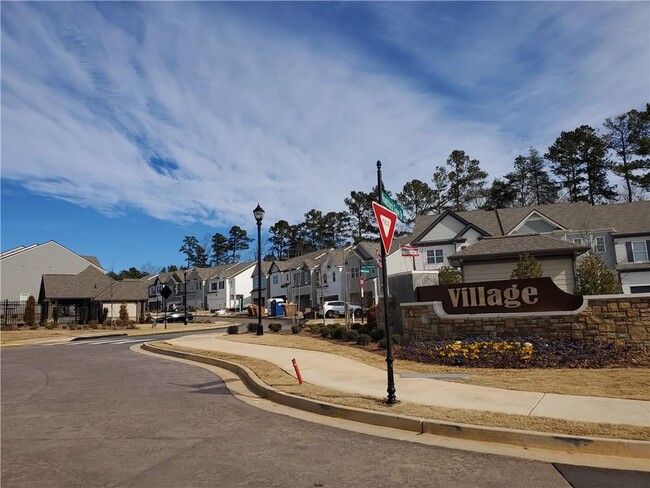 Building Photo - 763 Woodstock Grove Dr