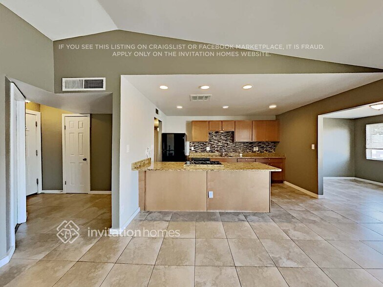 Building Photo - 3502 E Blanche Dr