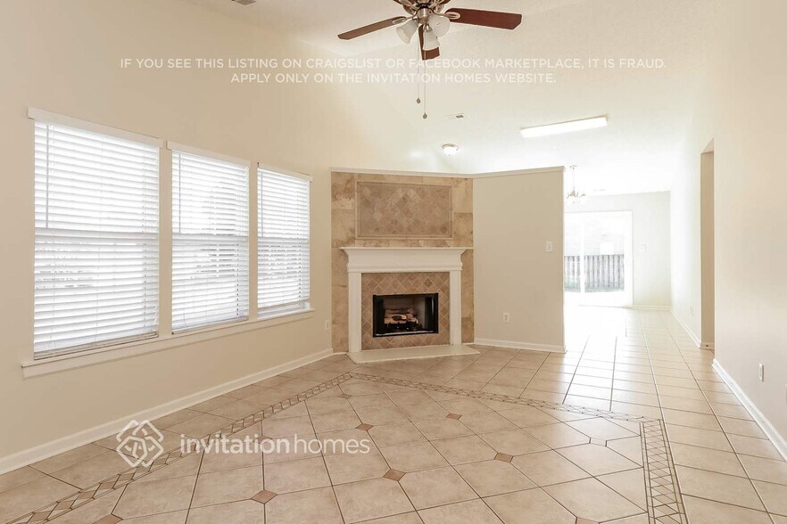 Building Photo - 1024 Salmon River Dr
