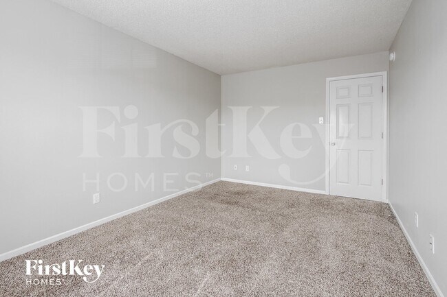 Building Photo - 8103 Crackling Ln