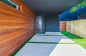 Primary Photo - 3 br, 2.5 bath Townhome - BAY VISTA