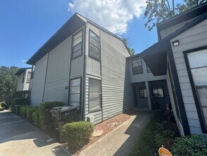 Building Photo - 3/2 in Marchwood !