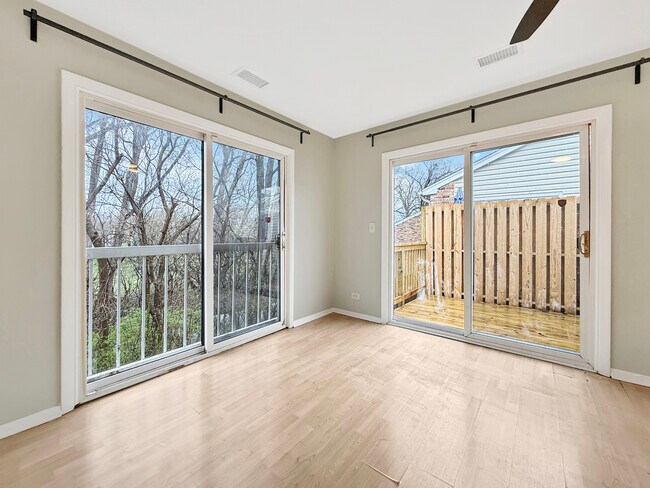 Building Photo - 1978 Kenilworth Cir