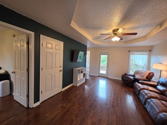 Building Photo - Welcome to Your Dream Retreat!