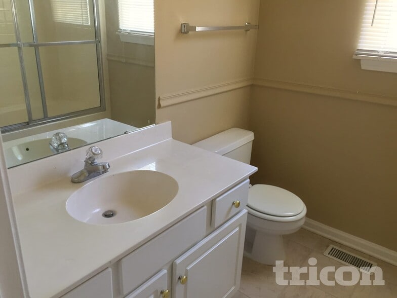 Building Photo - 10347 Battle Ct