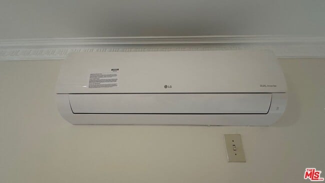 Building Photo - 3901 4th St