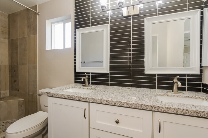 Building Photo - 6080 S Springbrook Dr