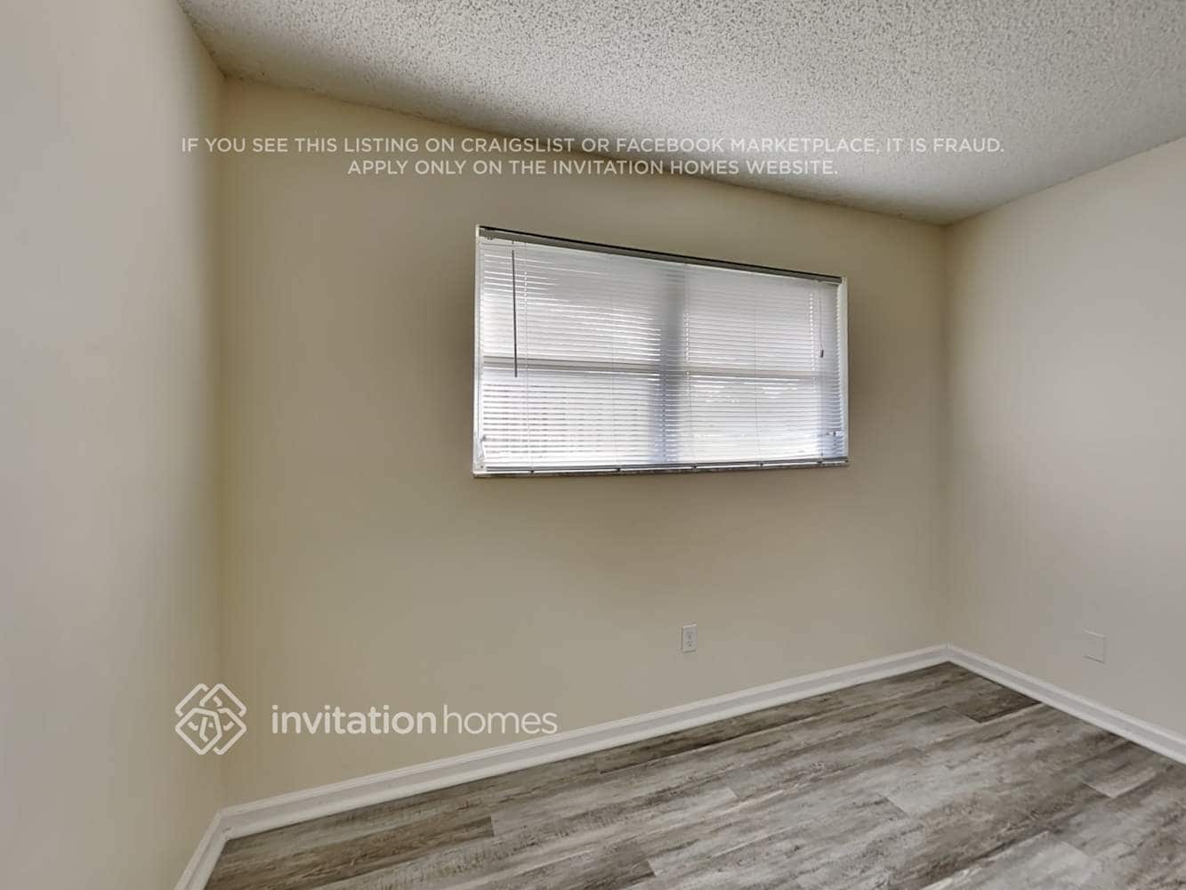 Building Photo - 111 Sandpiper Ave