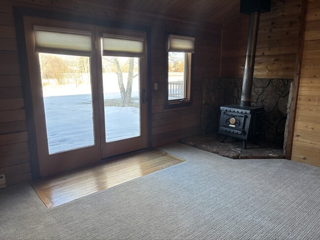 Building Photo - 1655 W Big Trail Dr