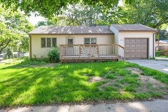 Building Photo - Charming 3-Bedroom Single Family Home – Pet Friendly!