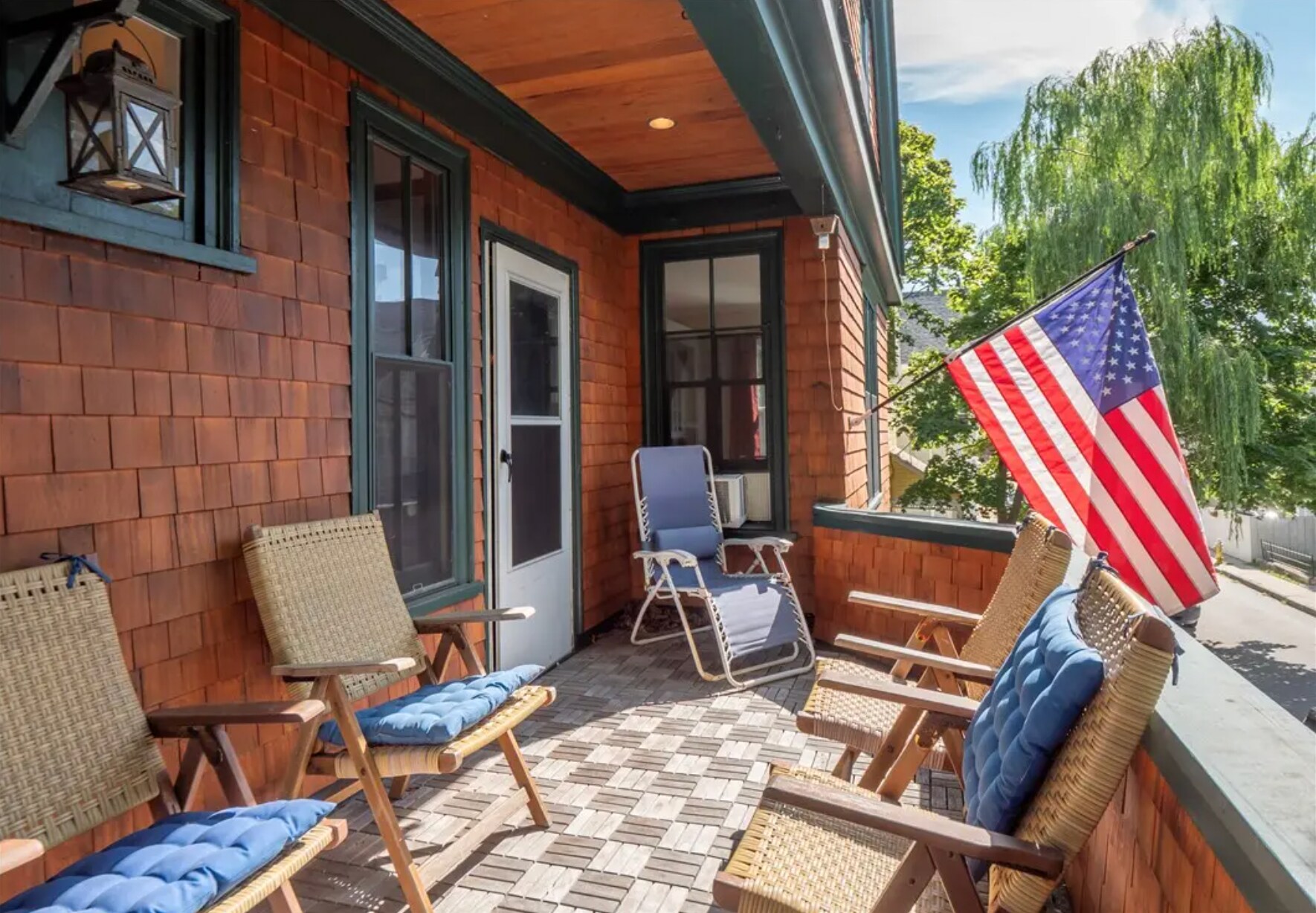 Building Photo - 17 Lincoln St