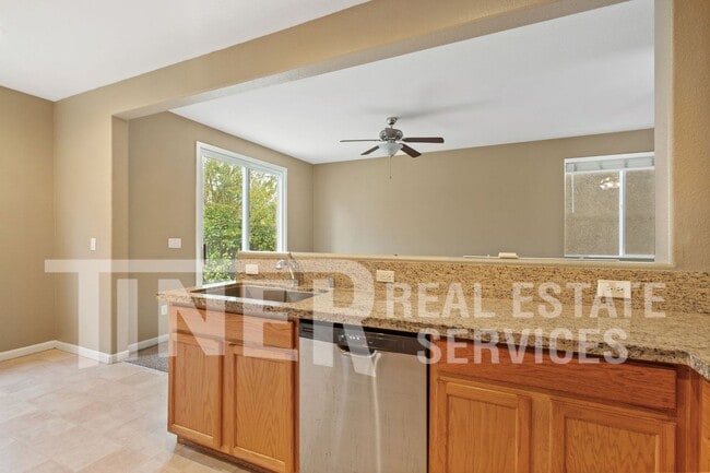 Building Photo - 2345 Coffeeberry Rd