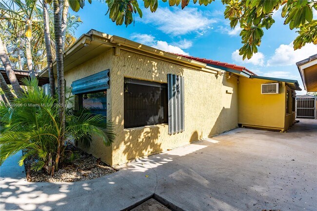 Building Photo - 13847 SW 157th Terrace