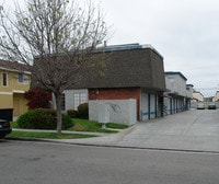 Building Photo - 7891 Holt Ave