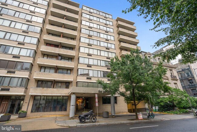 Building Photo - 1325 18th St NW