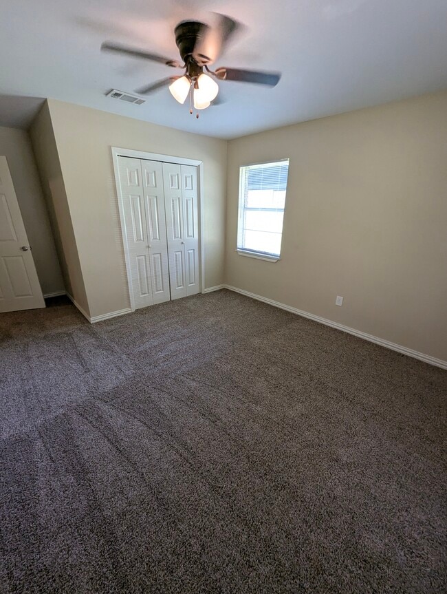 Building Photo - Brookview