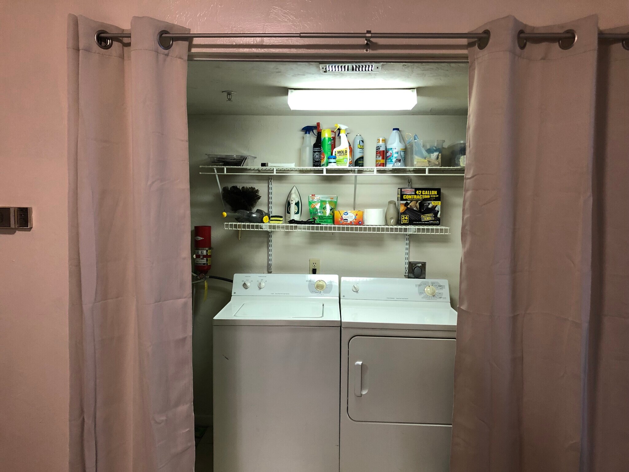 Building Photo - 2360 SW Archer Rd