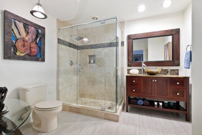 Building Photo - 208 Sims Creek Dr