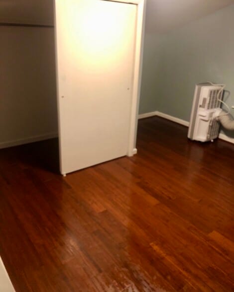 Building Photo - 143 Delphine St