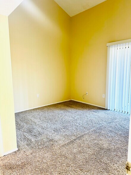 Building Photo - 2208 Bahia Vista St