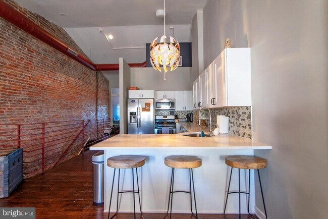 Building Photo - 19 N 3rd St