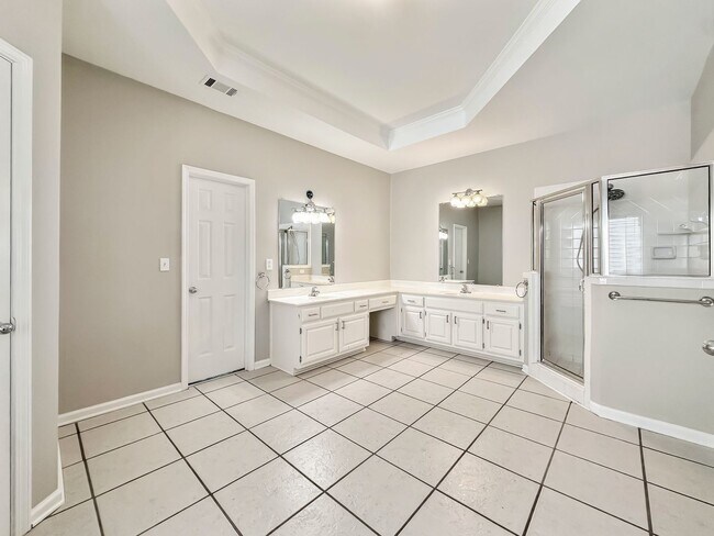 Building Photo - Beautiful 4BR 2BA Home with Garage Parking in Alpharetta