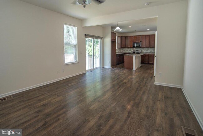 Building Photo - 1600 Hudgins Farm Cir