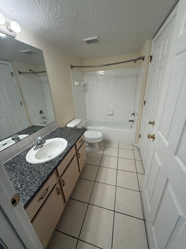 Building Photo - 12602 Crest Springs Ln