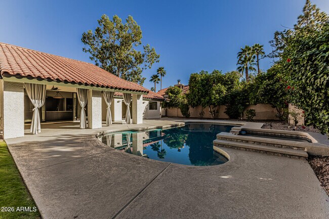 Building Photo - 10508 N 97th St