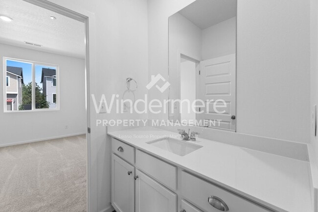 Building Photo - **September** New 3-Bedroom Home In Eagle Ridge