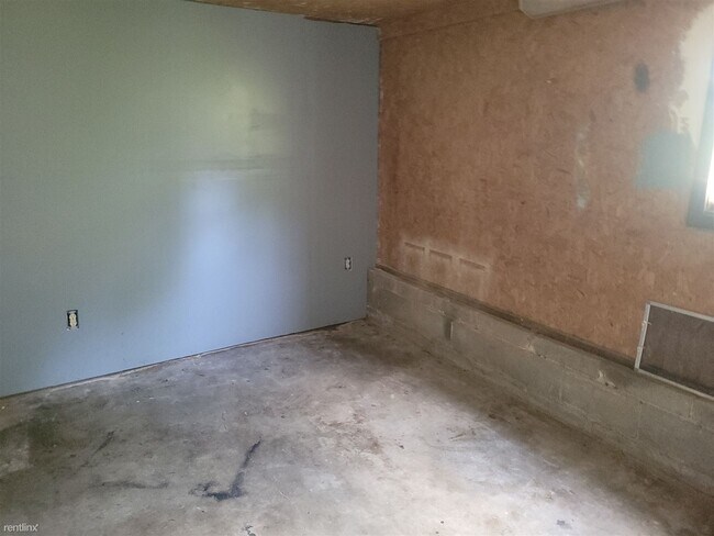 Building Photo - 3 br, 1 bath House - 1212 A Street Northeast