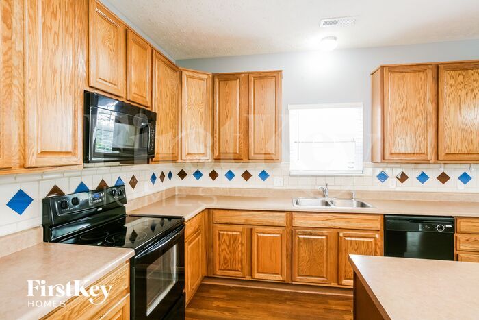 Building Photo - 17164 Tilbury Way