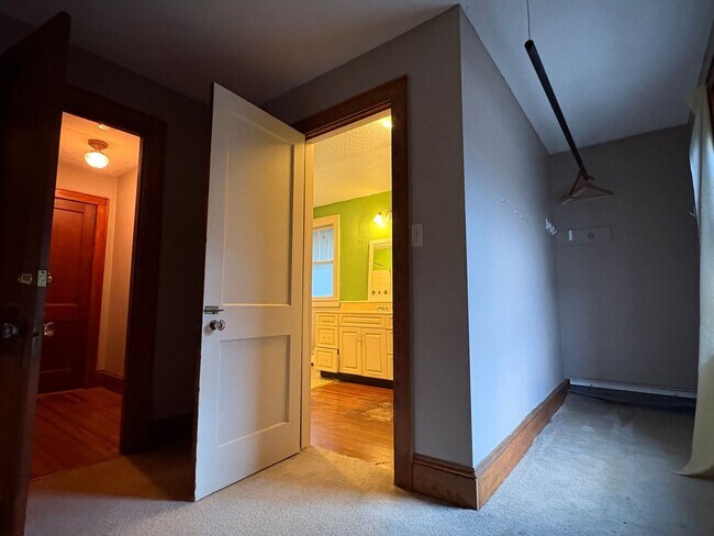 Building Photo - 173 Leesville Rd