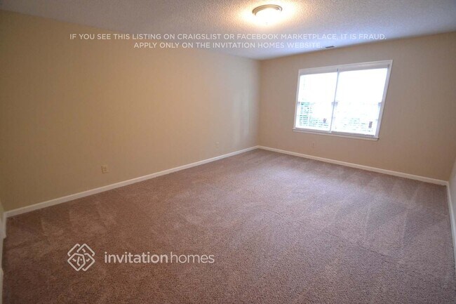 Building Photo - 2862 Wynford Dr S W
