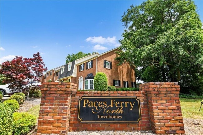 Building Photo - 1528 Paces Ferry N Dr SE