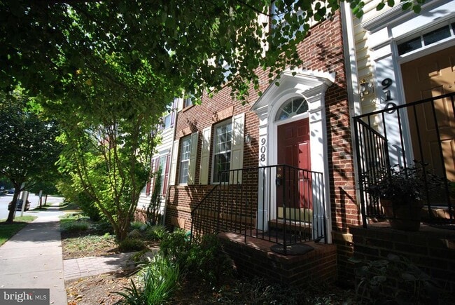 Building Photo - 908 Reserve Champion Dr