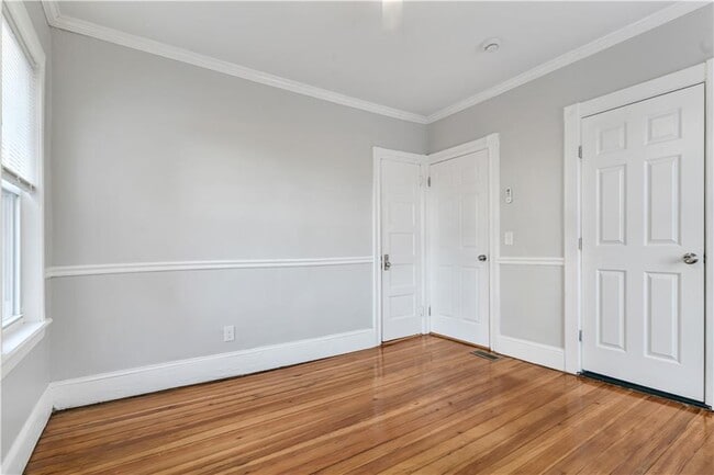 Building Photo - 382 Orms St