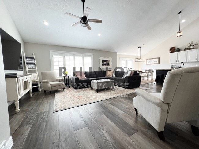 Building Photo - 4921 W Weatherwood Ln