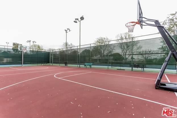 Building Photo - 7765 W 91st St