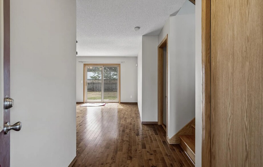 Building Photo - 15294 Avocet St NW