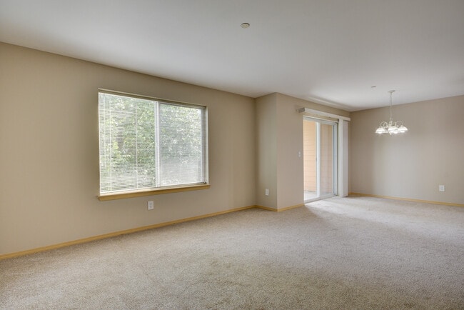 Building Photo - Two Bedroom Condo in Summerwind *$200 off ...