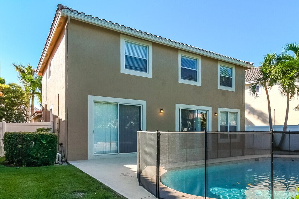 Building Photo - 5419 NW 121st Ave