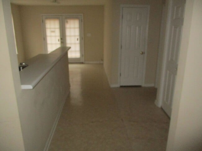 Building Photo - 3716 Countryside Dr