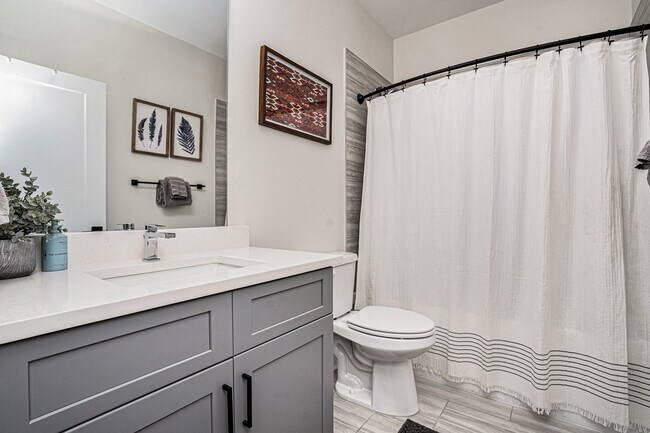 Building Photo - 622 Bellemeade Ave NW