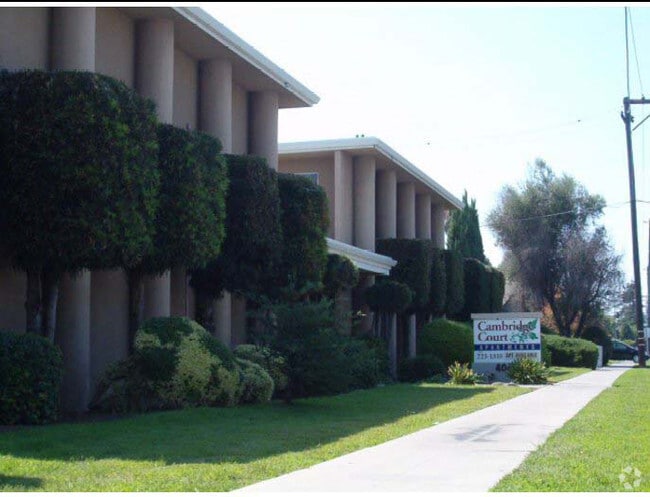 Building Photo - Dakota Castle Luxury Apartments