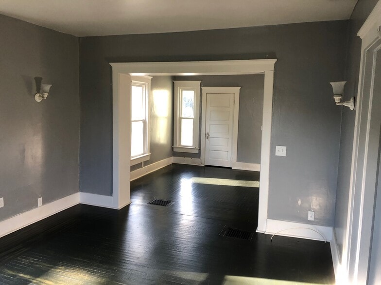 view from kitchen into living room - 324 W Lima St