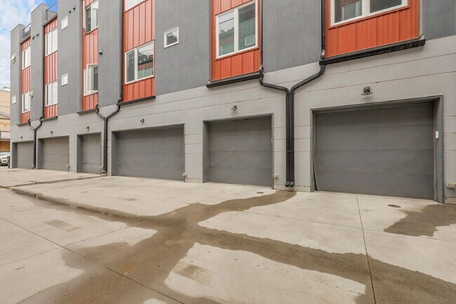 Building Photo - $2,945.00, 2 bedroom, 2.5 bathroom located...