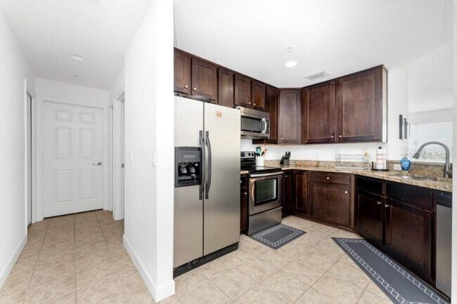 Building Photo - 2001 Bal Harbor Blvd