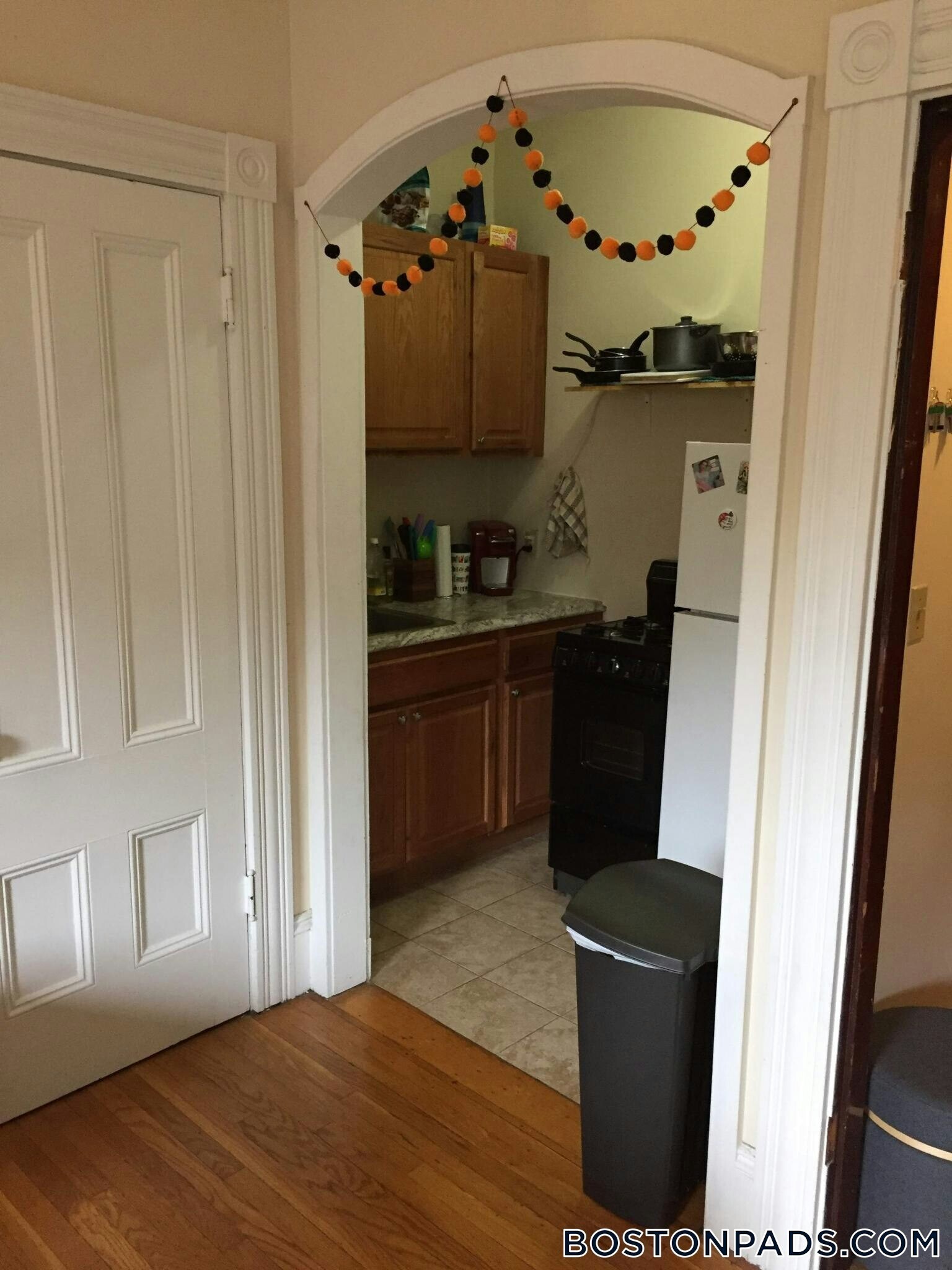 Building Photo - 6 Symphony Rd